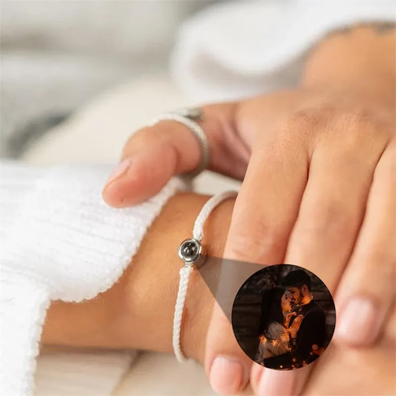Pulsera con proyección de fotos personalizada MemoryCuff™