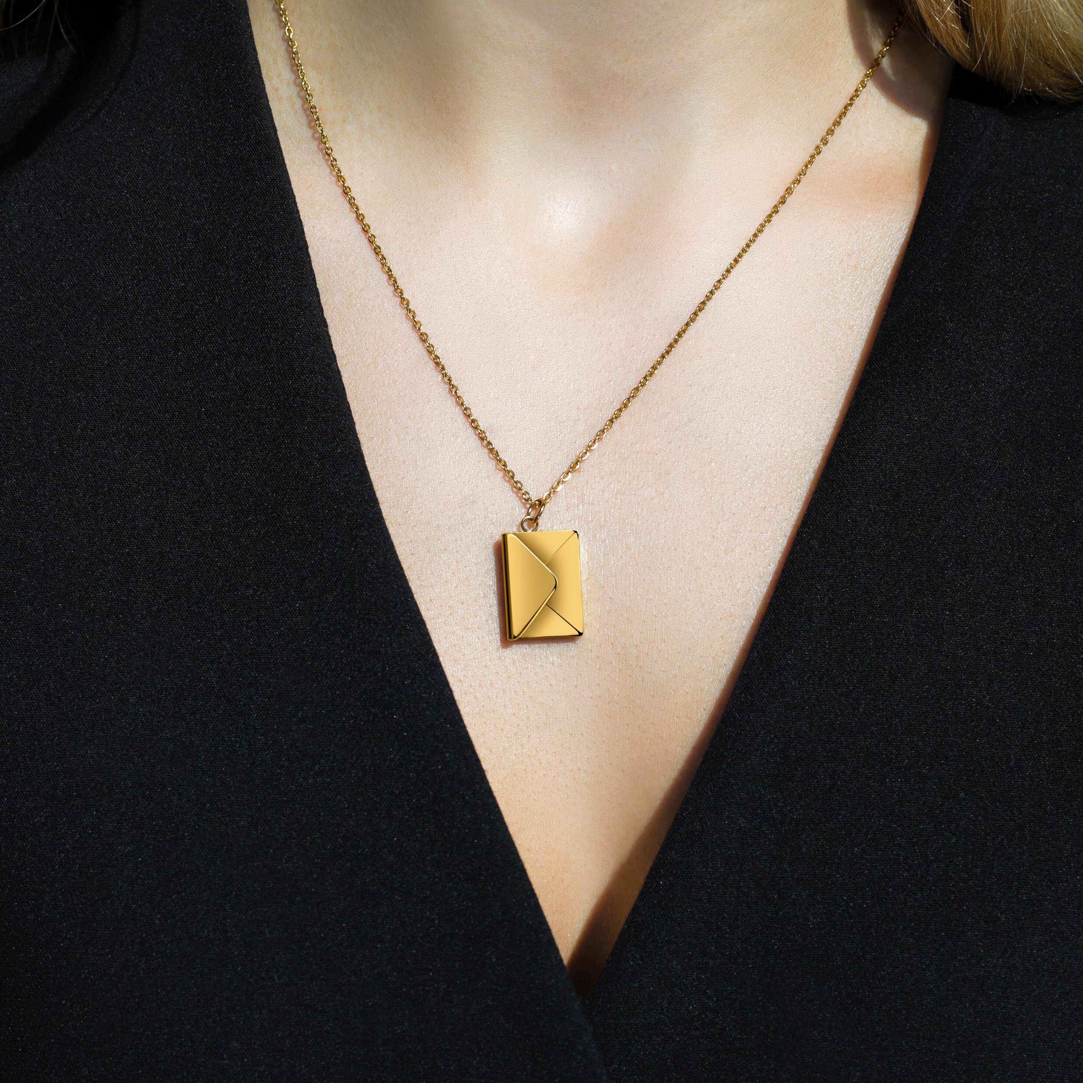 Collar con carta de amor: set de regalo con una docena de rosas