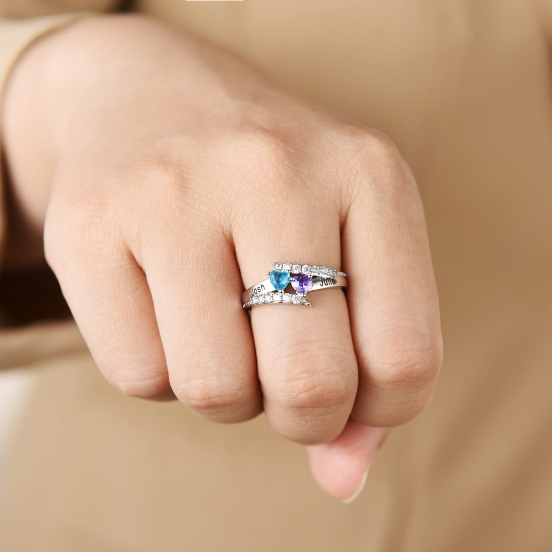 Anillo de pareja con piedra de nacimiento personalizada