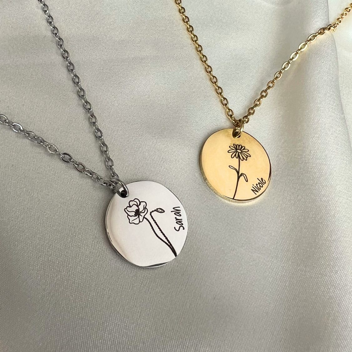 Collar personalizado con flor de nacimiento y caja Forever Rose