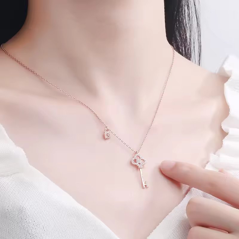 Collar "La llave de mi corazón" con caja LED de lujo