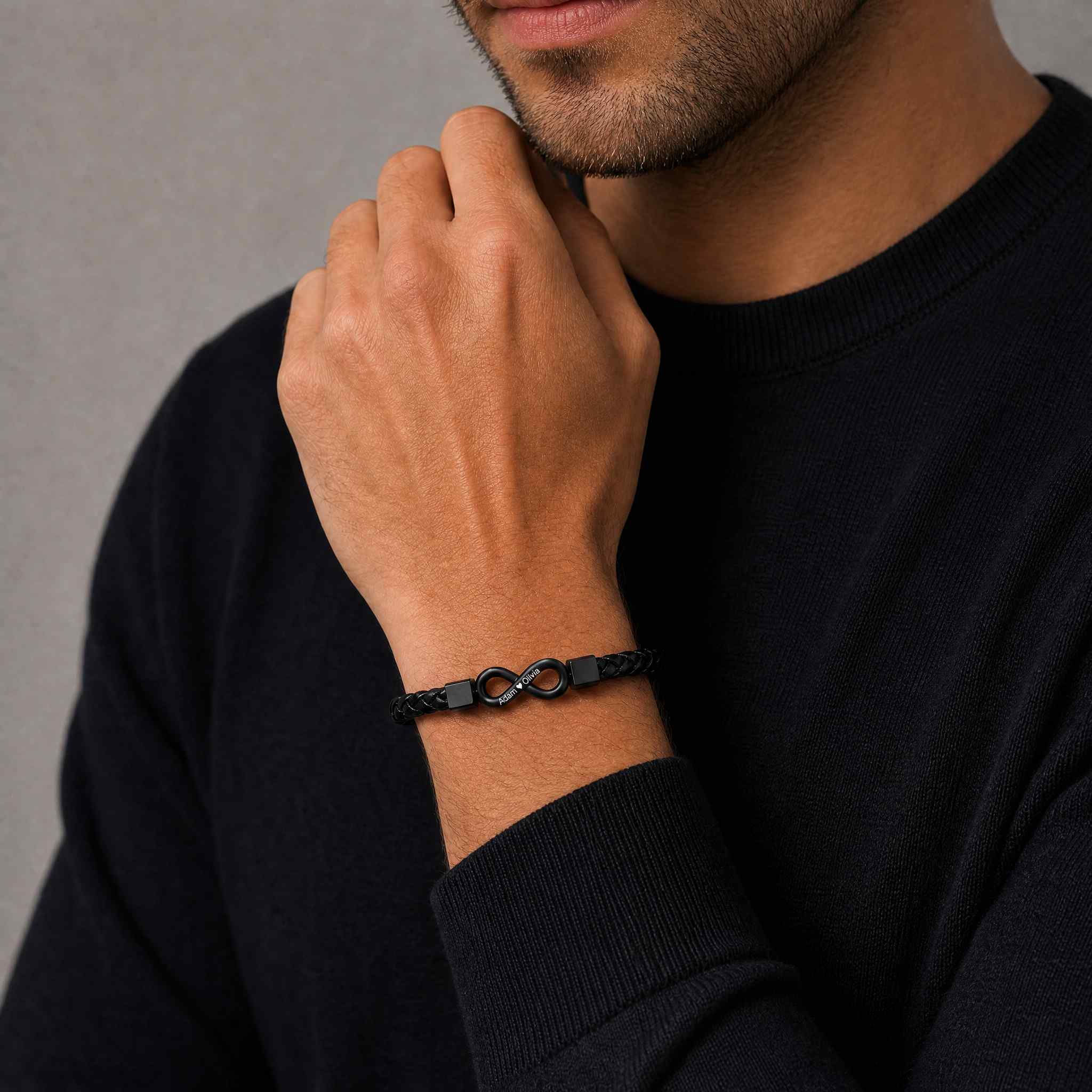 "Para mi hombre": pulsera personalizada con el infinito 