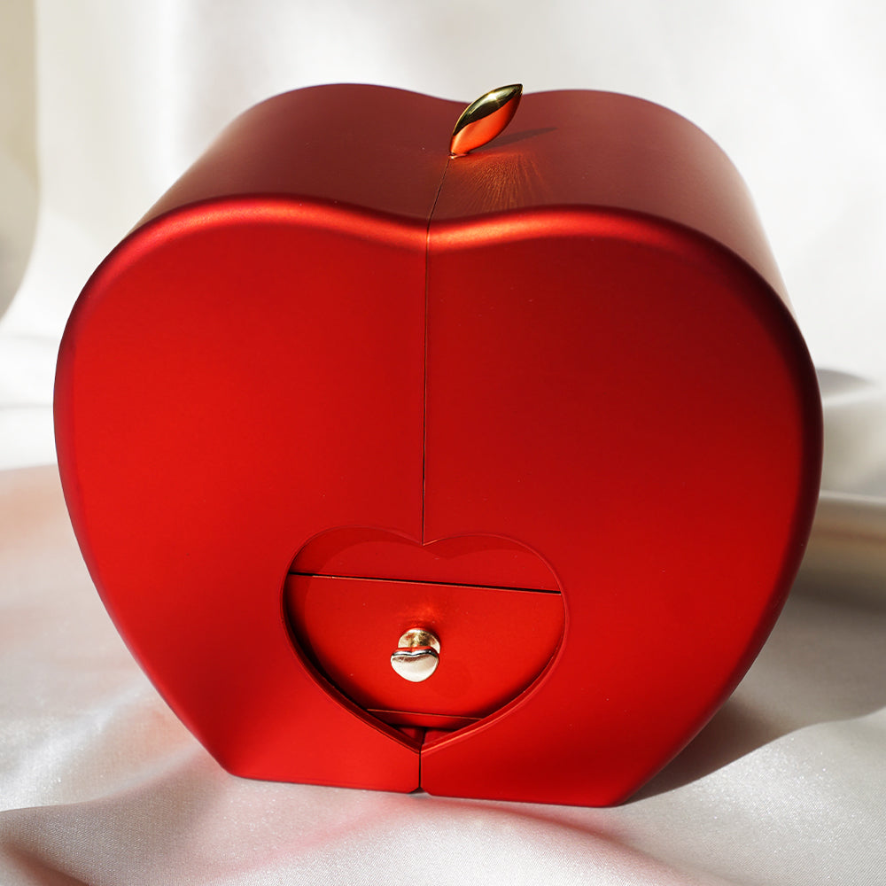 Collar grabado "Dos corazones, un amor" en una lujosa caja de regalo
