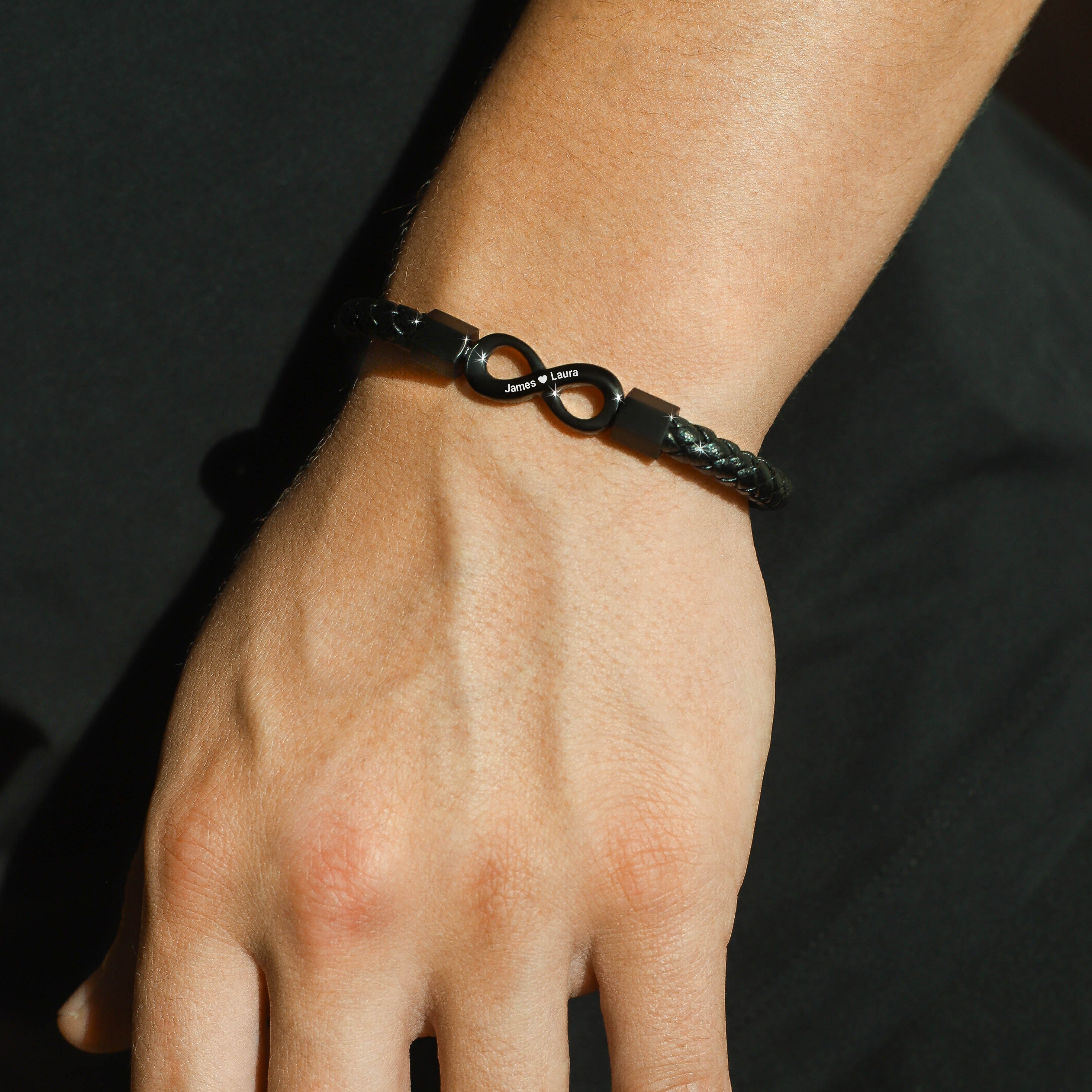 "Para mi hombre": pulsera personalizada de amor infinito 