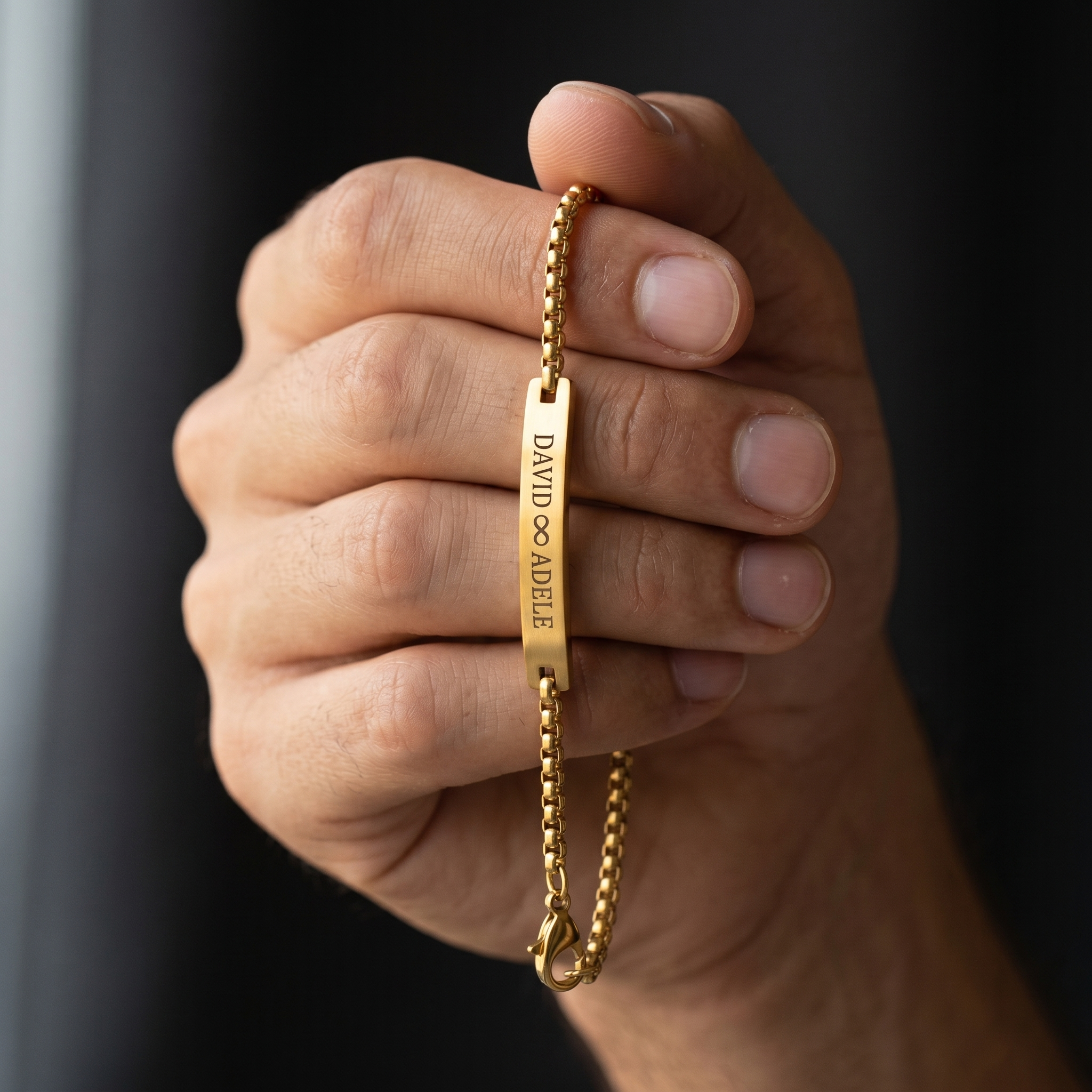 "Para mi hombre": pulsera personalizada con el infinito 